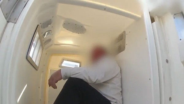 9news_항공기에서-승무원-폭행.jpg