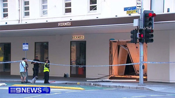 9news_브리즈번-에르메스-절도.jpg